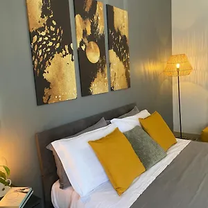 Apartment Bright Near San Pietro, Rome